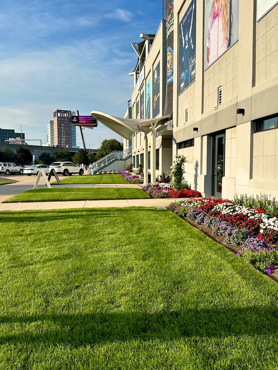 Hartford HealthCare Amphitheater Lawn Care Program